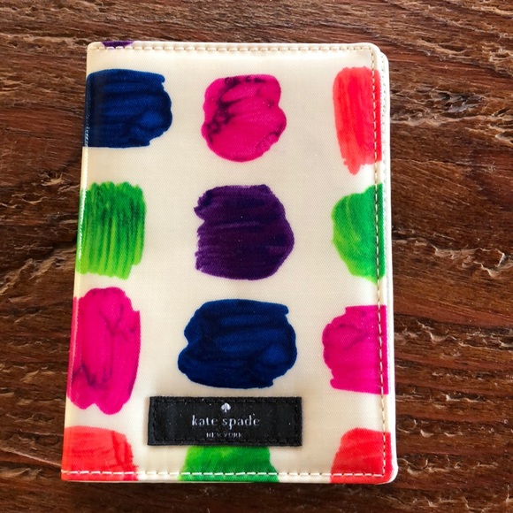 REDUCED! ♠️Kate Spade Leather Passport Holder♠️ - Picture 1 of 5